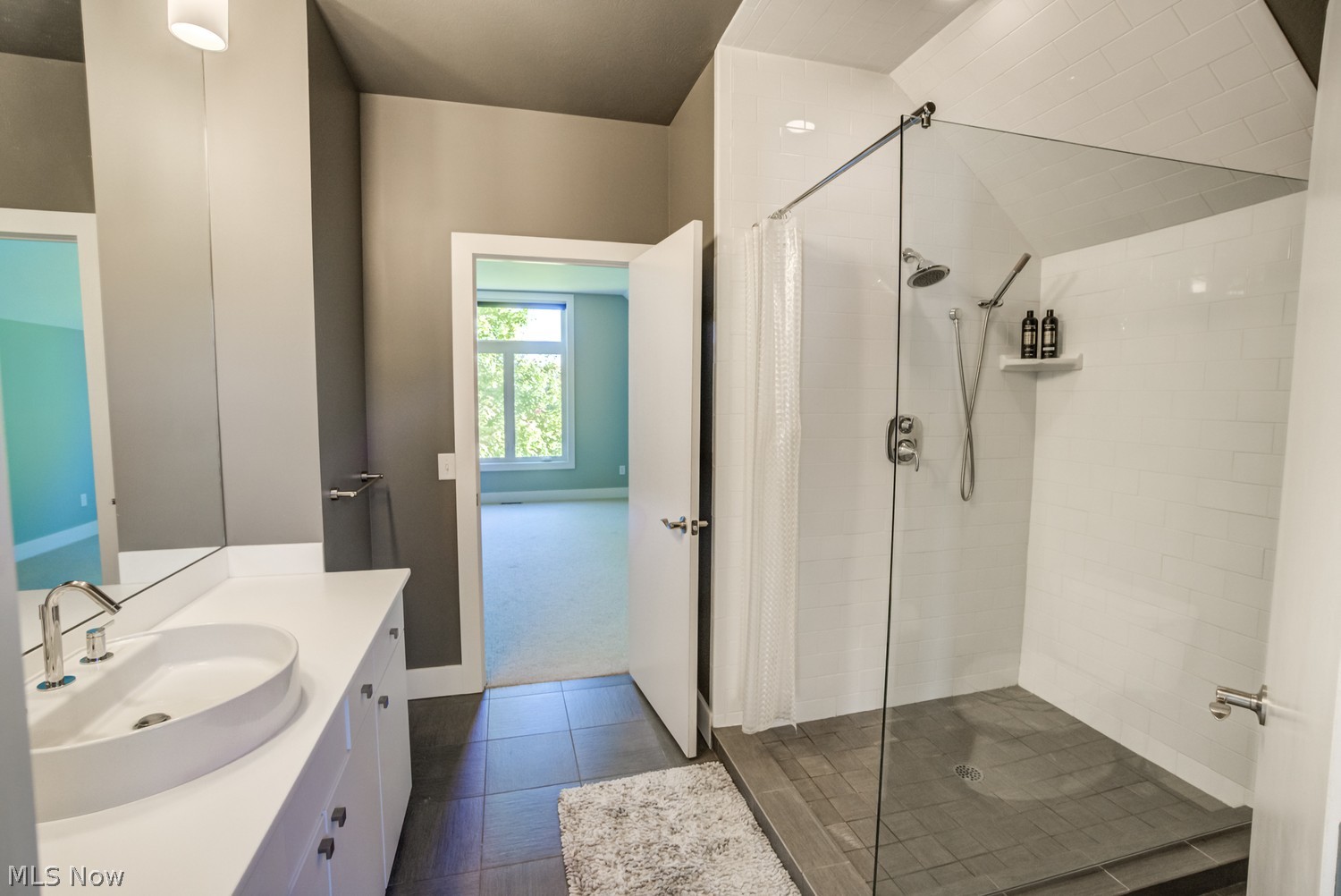 462 Equestra N Aurora OH 44202