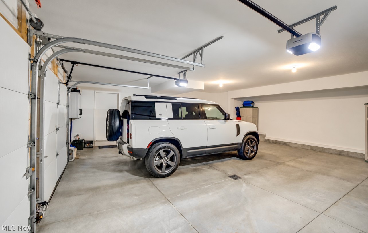462 Equestra N Aurora OH 44202