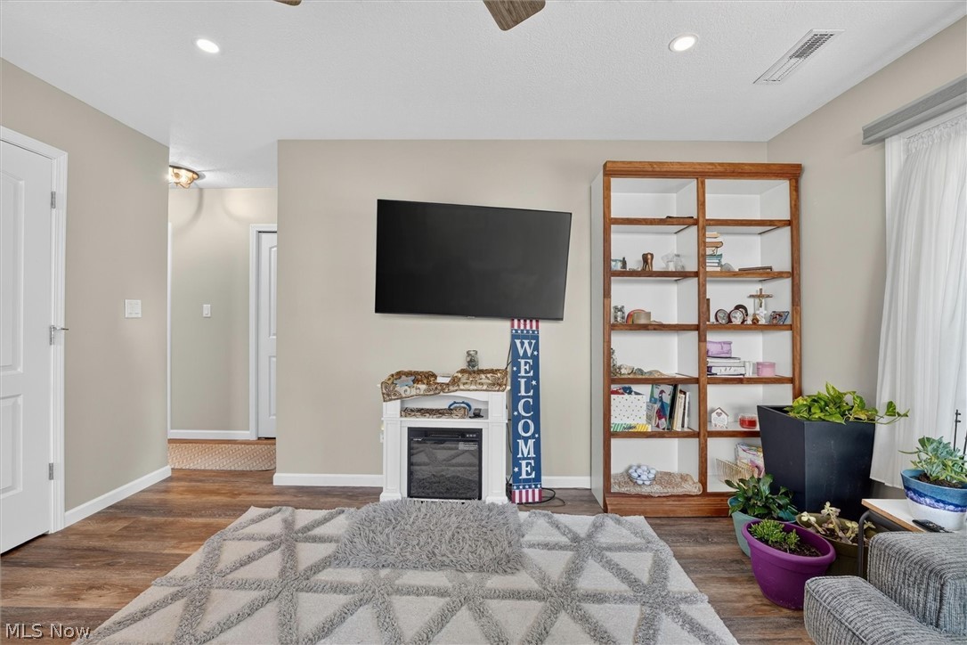 3826 Twin Pines Drive Green OH 44685