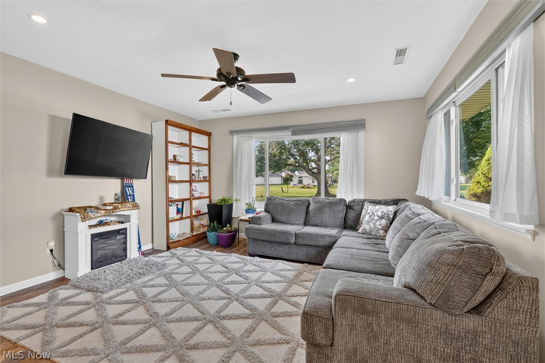 3826 Twin Pines Drive Green OH 44685