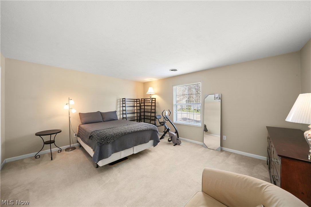 8181 Cyrus Lane Northfield OH 44067