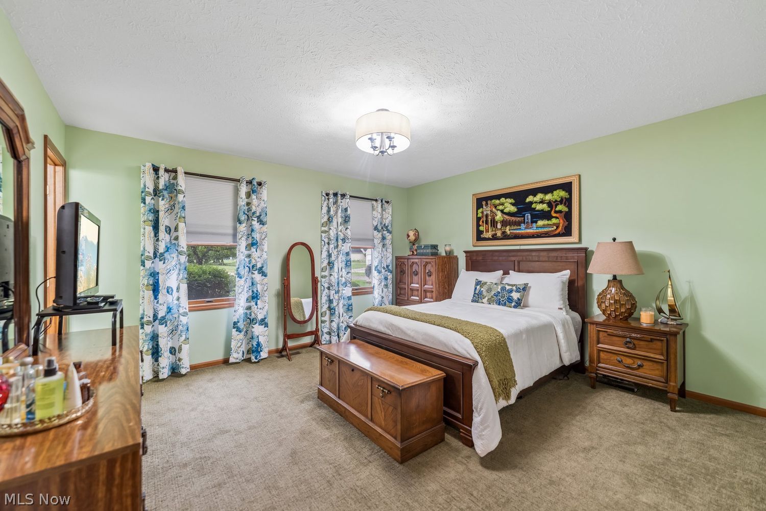 37060 N Doovys Street Avon OH 44011