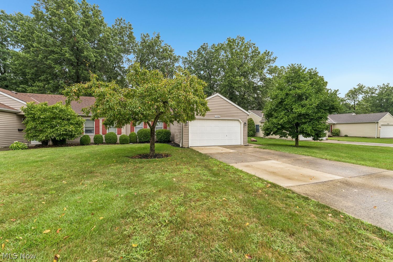37060 N Doovys Street Avon OH 44011