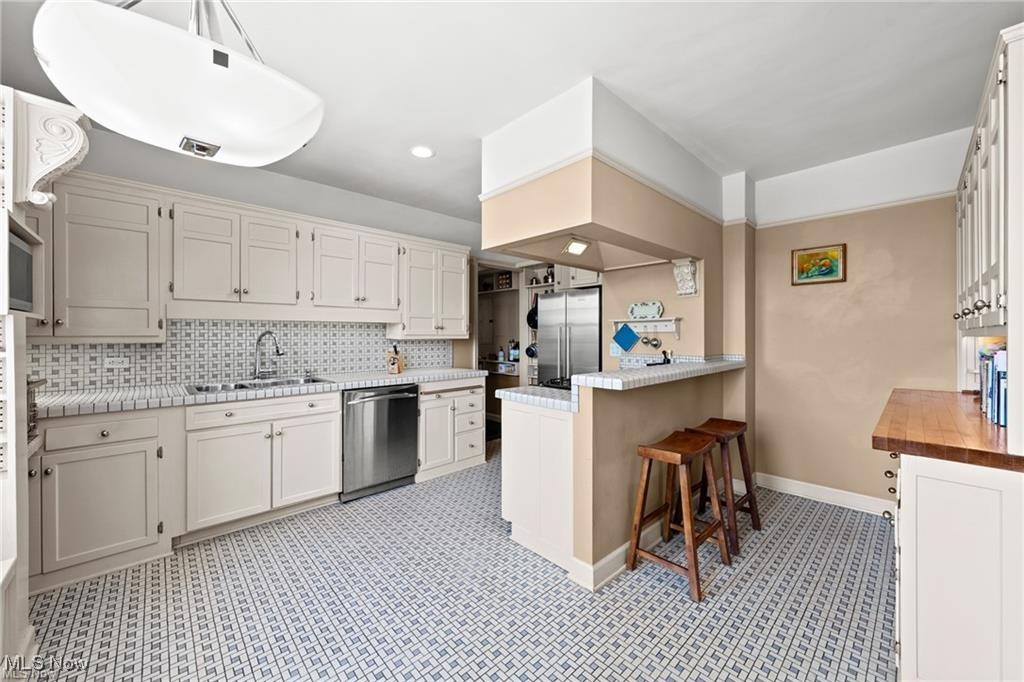 13415 Shaker Boulevard Cleveland OH 44120
