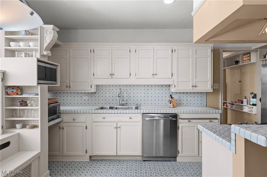 13415 Shaker Boulevard Cleveland OH 44120