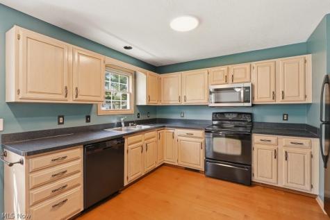 20745 Sun Meadow Trail Strongsville OH 44149