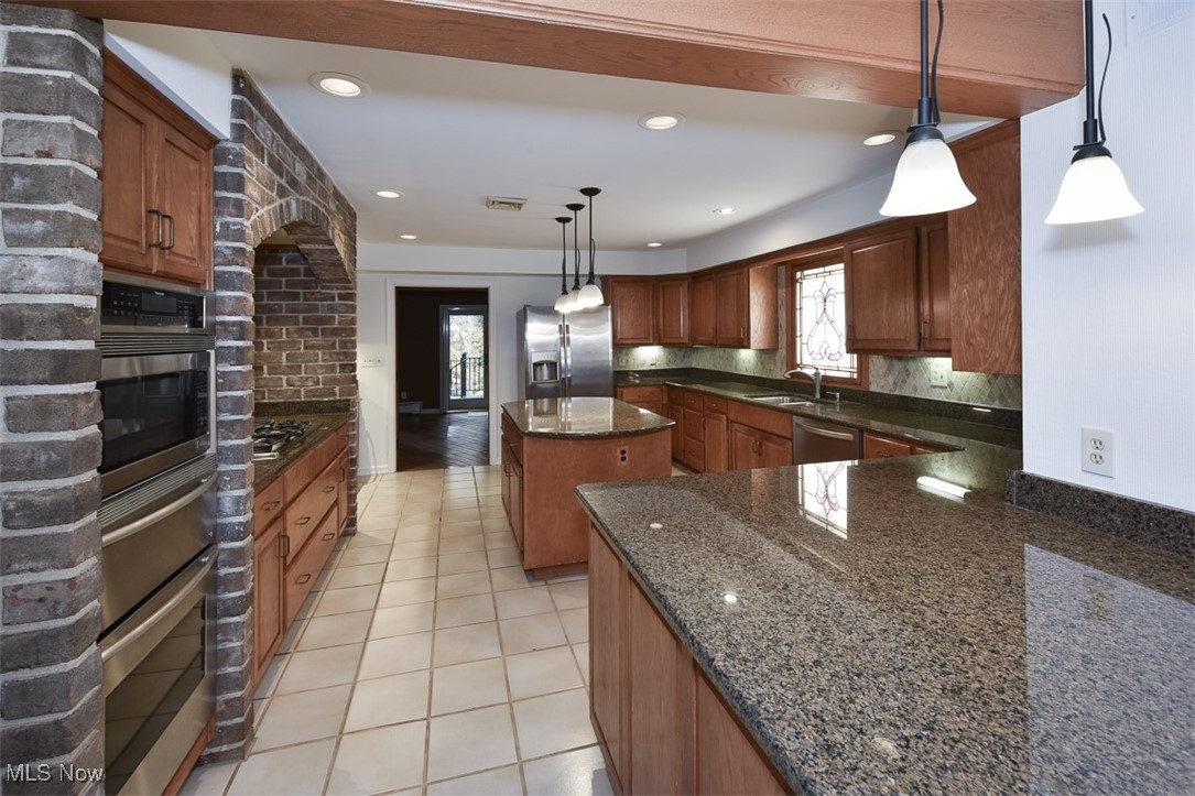 31 Hidden Valley Rocky River OH 44116