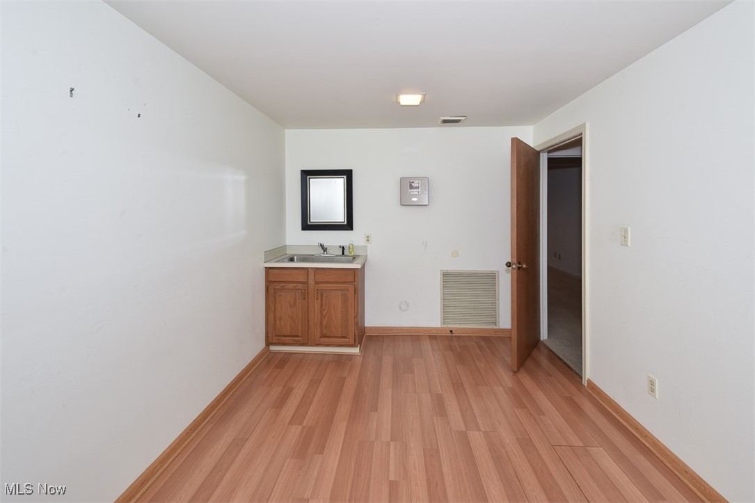 31 Hidden Valley Rocky River OH 44116