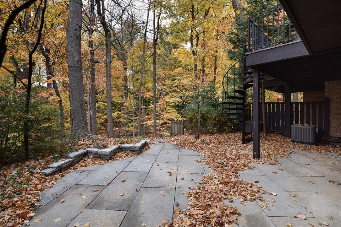 31 Hidden Valley Rocky River OH 44116