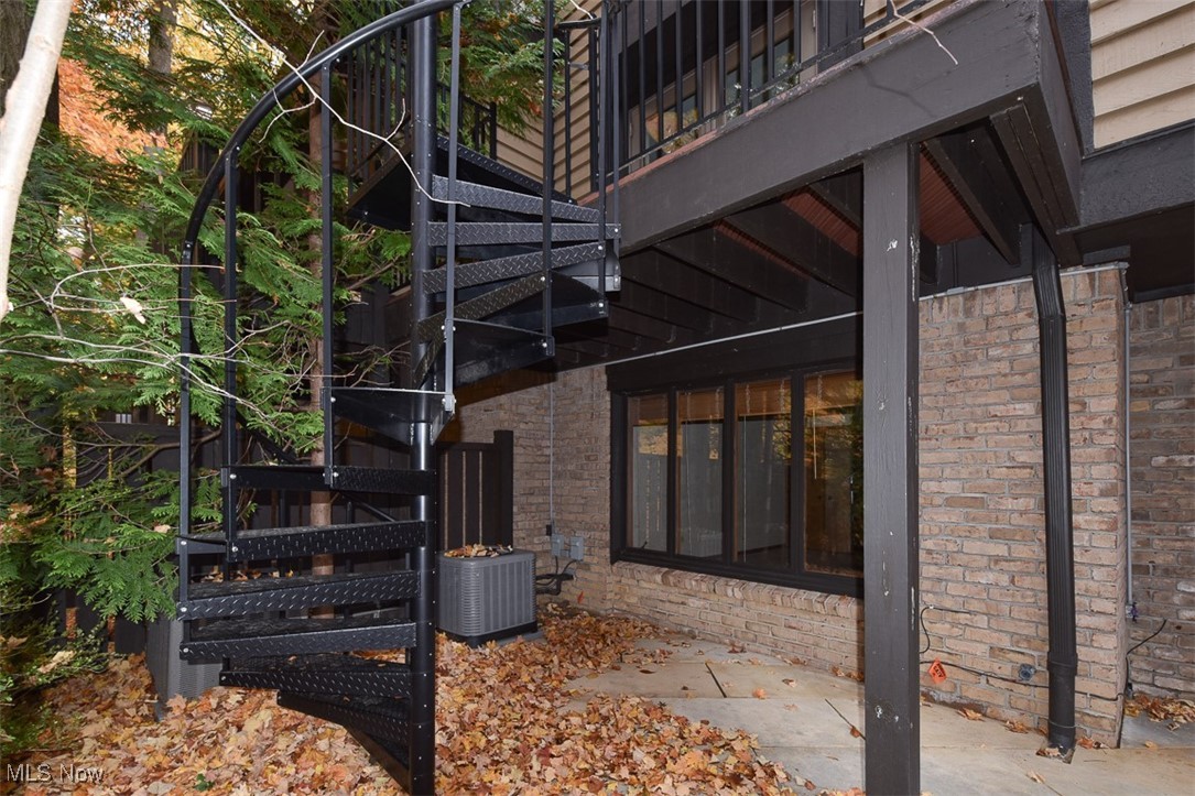 31 Hidden Valley Rocky River OH 44116