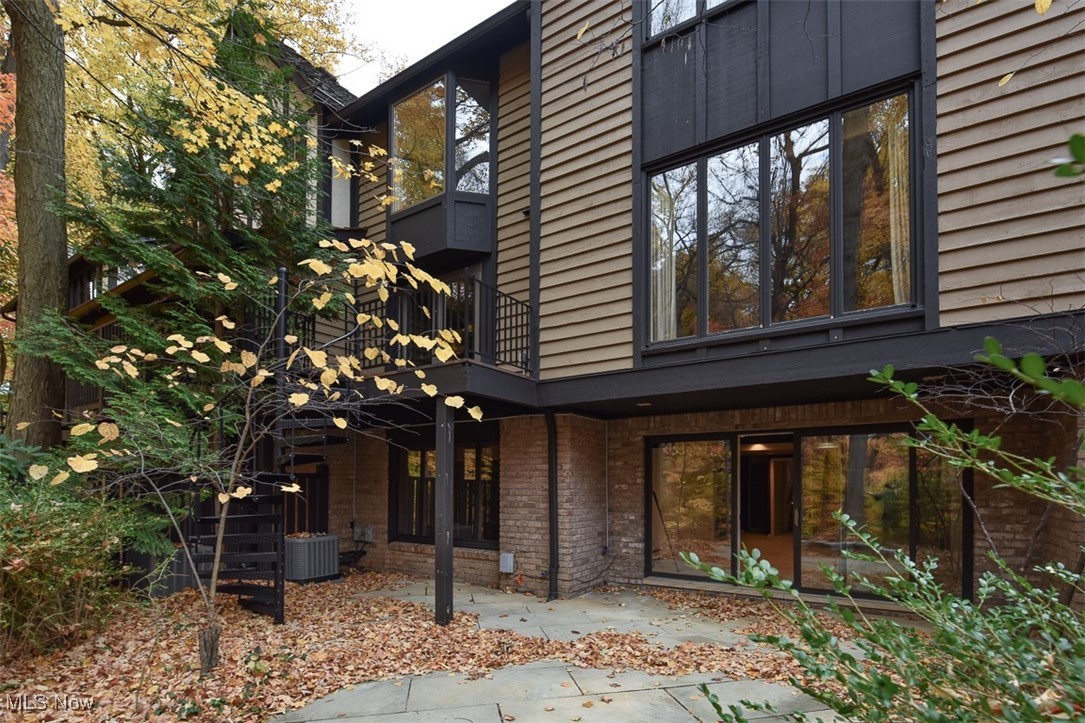 31 Hidden Valley Rocky River OH 44116