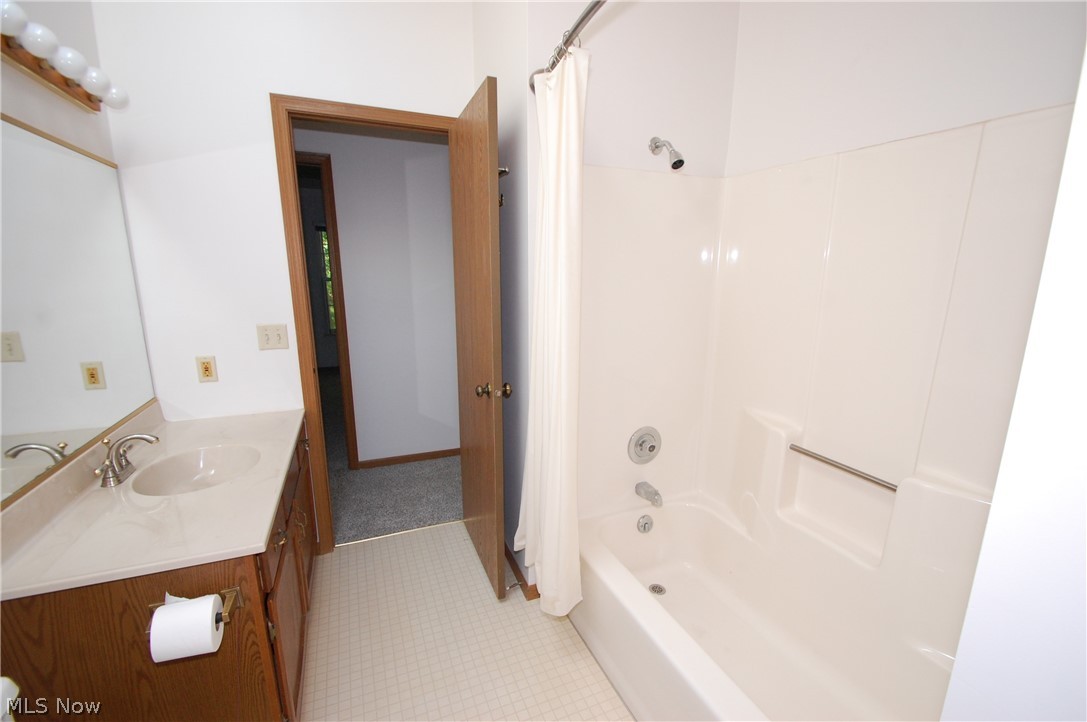 1327 Fox Run Drive Boardman OH 44512