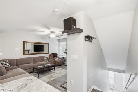 14926 Lenox Drive Strongsville OH 44136