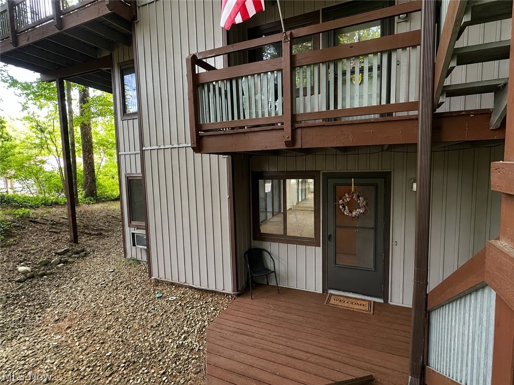 2193 Pinebrook Trail Cuyahoga Falls OH 44223