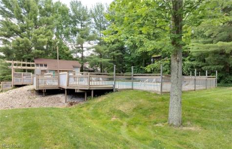 2193 Pinebrook Trail Cuyahoga Falls OH 44223