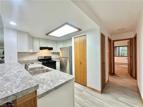 2193 Pinebrook Trail Cuyahoga Falls OH 44223