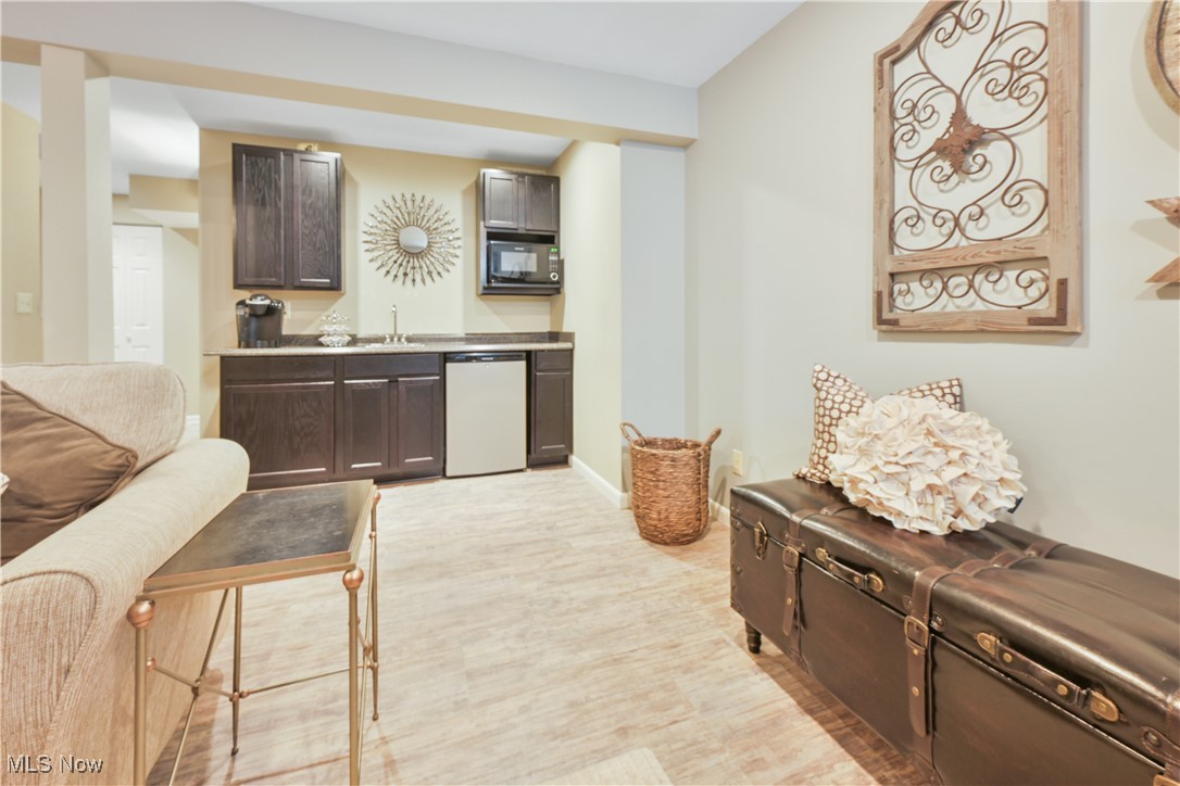 19383 Purita Avenue Cleveland OH 44135