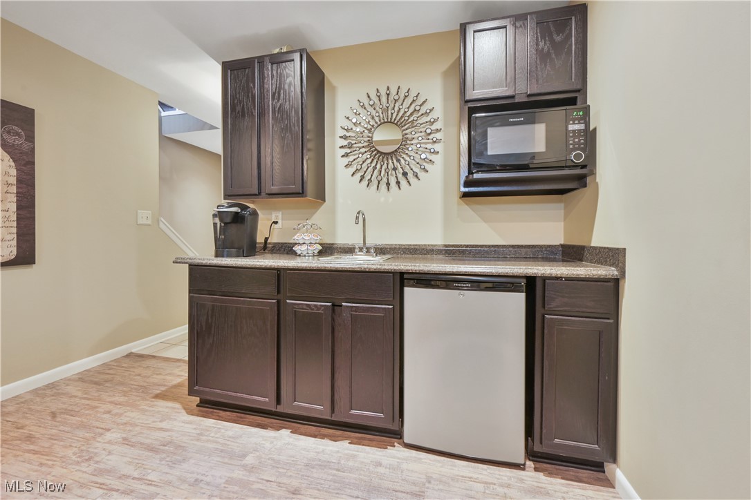 19383 Purita Avenue Cleveland OH 44135