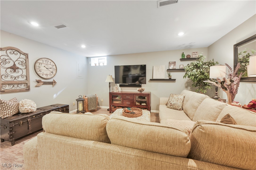 19383 Purita Avenue Cleveland OH 44135