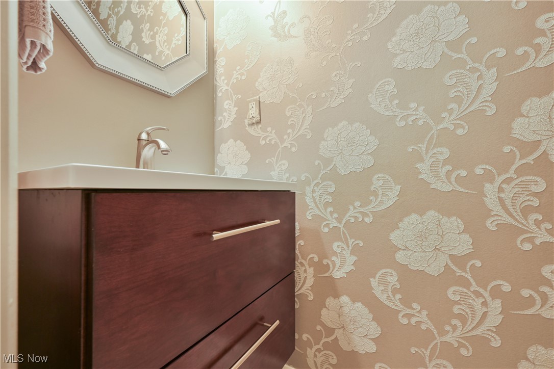 19383 Purita Avenue Cleveland OH 44135