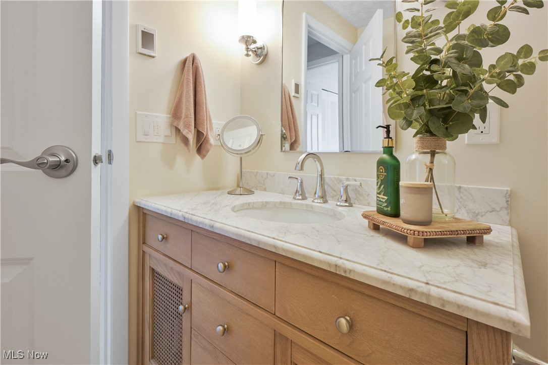 19383 Purita Avenue Cleveland OH 44135