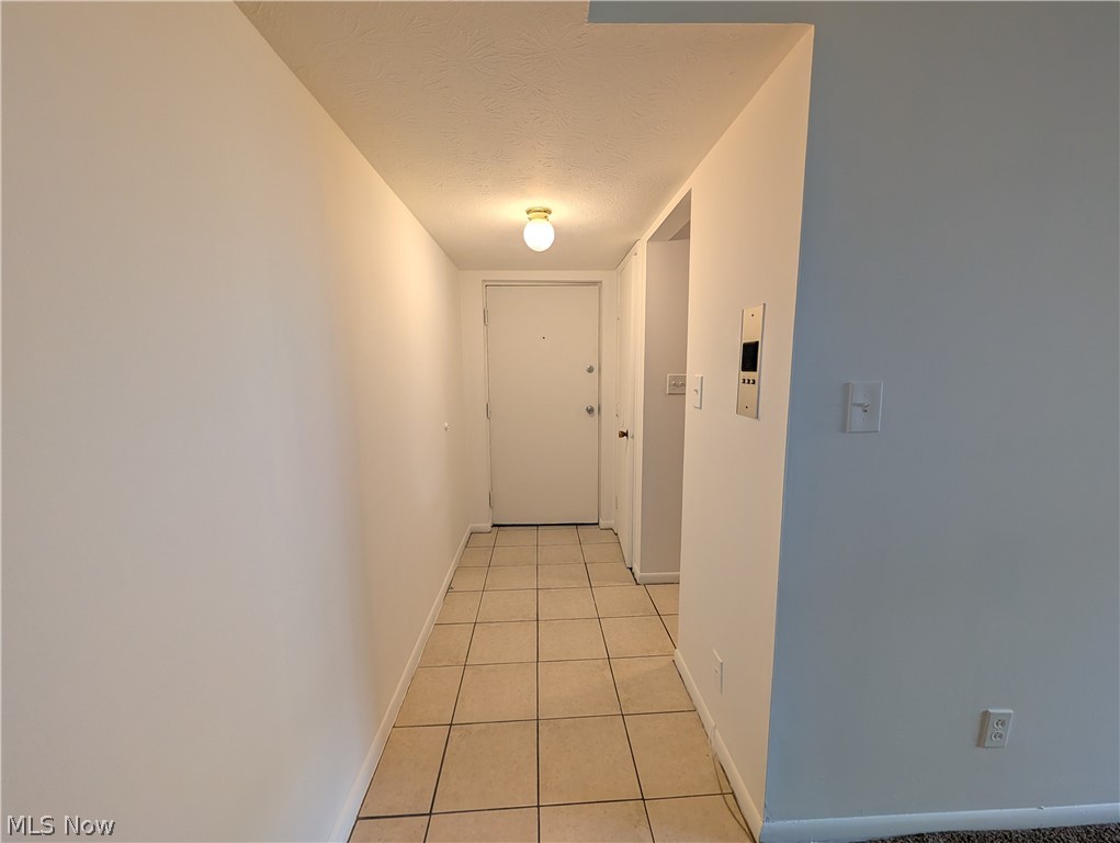 21801 River Oaks Drive Rocky River OH 44116