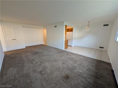 21801 River Oaks Drive Rocky River OH 44116