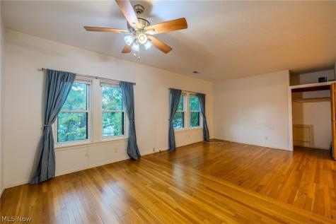 2472 Overlook Road Cleveland Heights OH 44106