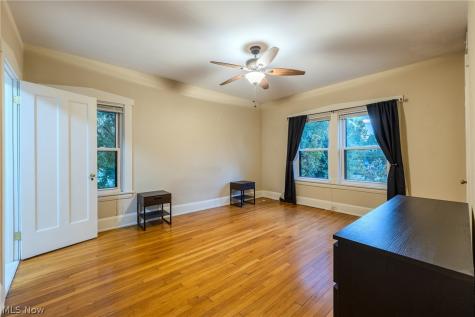2472 Overlook Road Cleveland Heights OH 44106