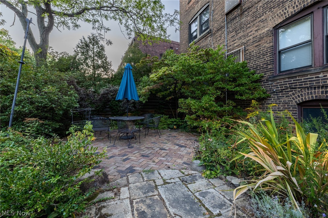 2472 Overlook Road Cleveland Heights OH 44106