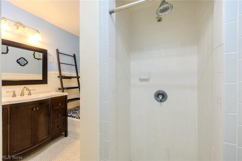 2472 Overlook Road Cleveland Heights OH 44106