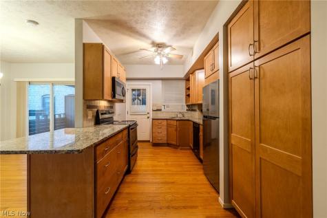 2472 Overlook Road Cleveland Heights OH 44106