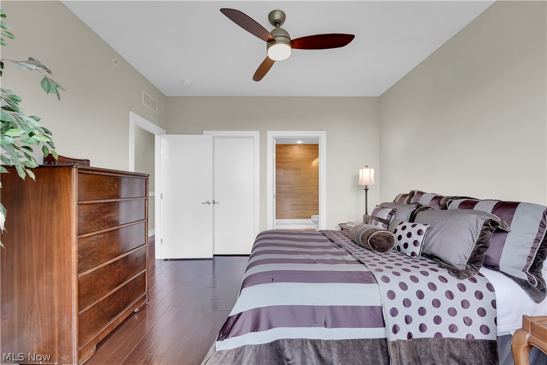 1208 W 73rd Place Cleveland OH 44102