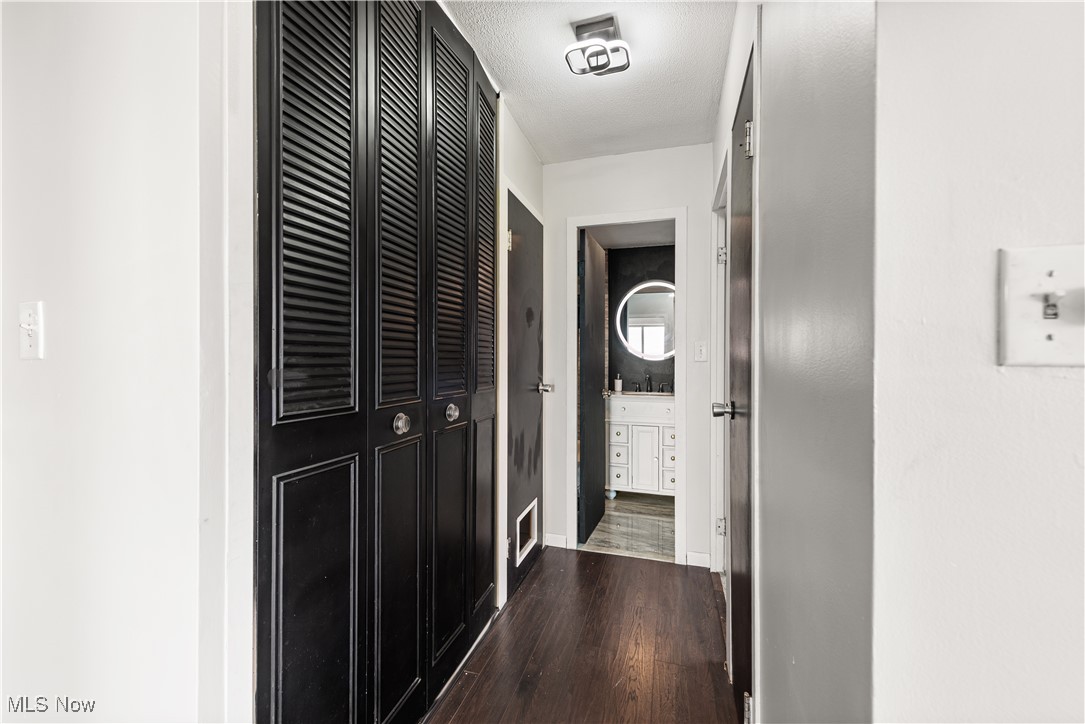 12520 Edgewater Drive Lakewood OH 44107