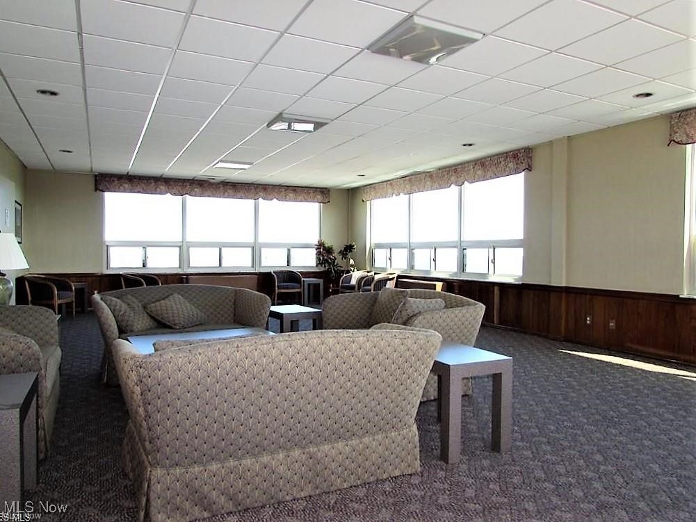 12520 Edgewater Drive Lakewood OH 44107