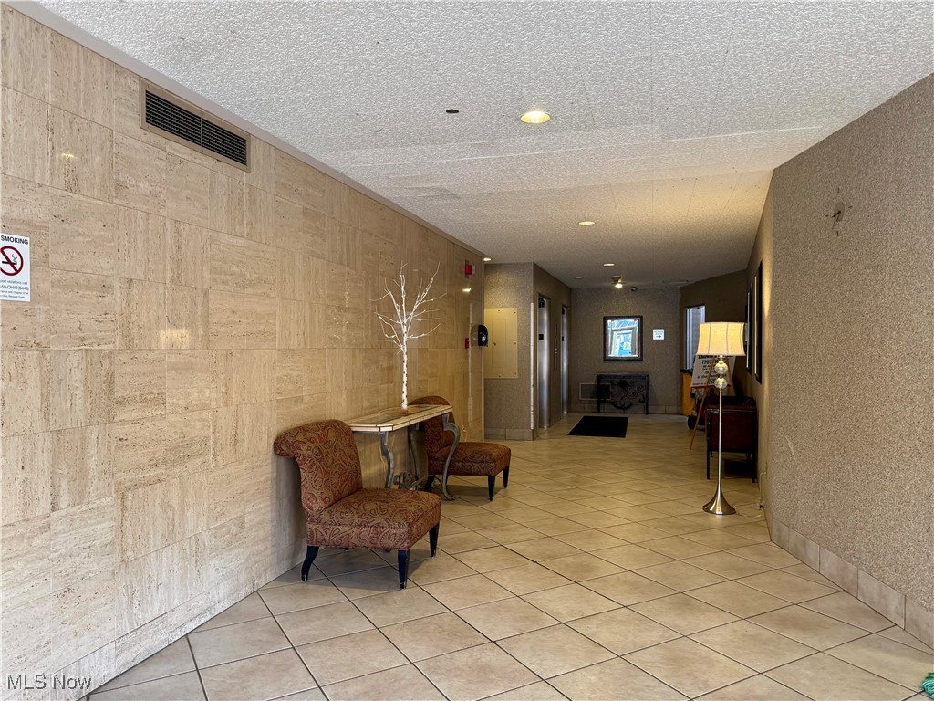 12520 Edgewater Drive Lakewood OH 44107