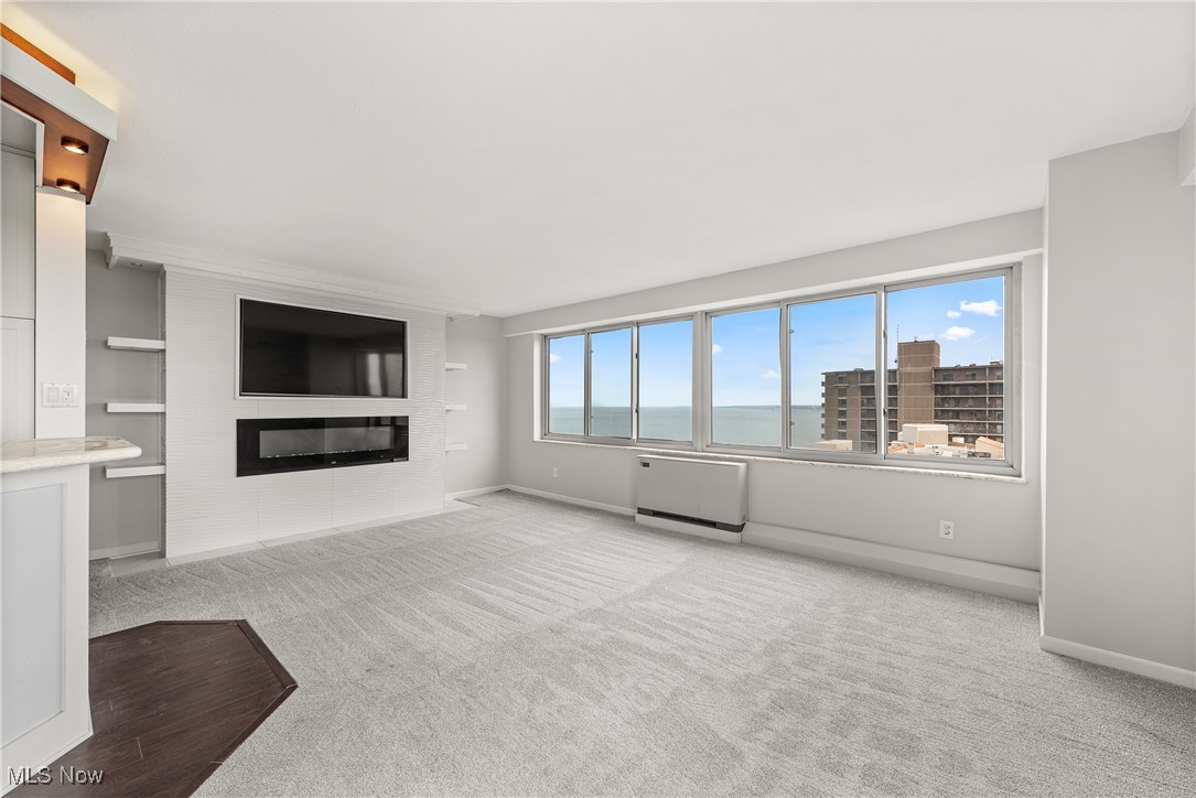 12520 Edgewater Drive Lakewood OH 44107