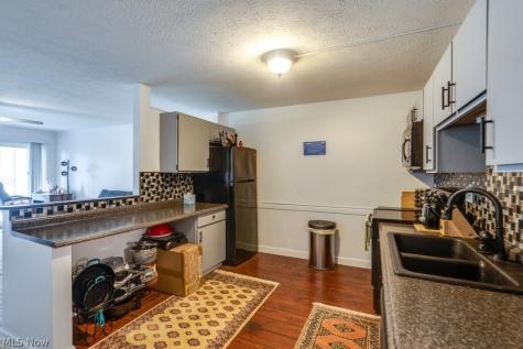 2331 E Market Street Akron OH 44312