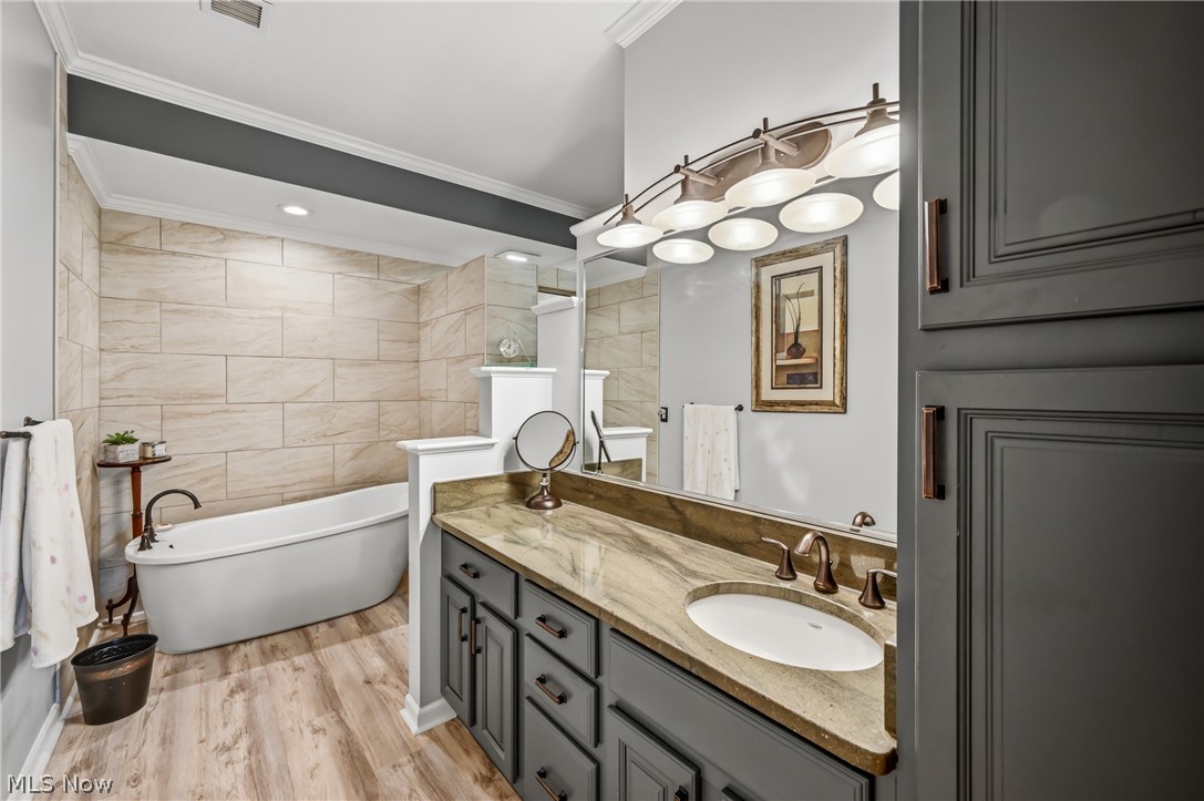 506 Milton Commons Boulevard Lake Milton OH 44429