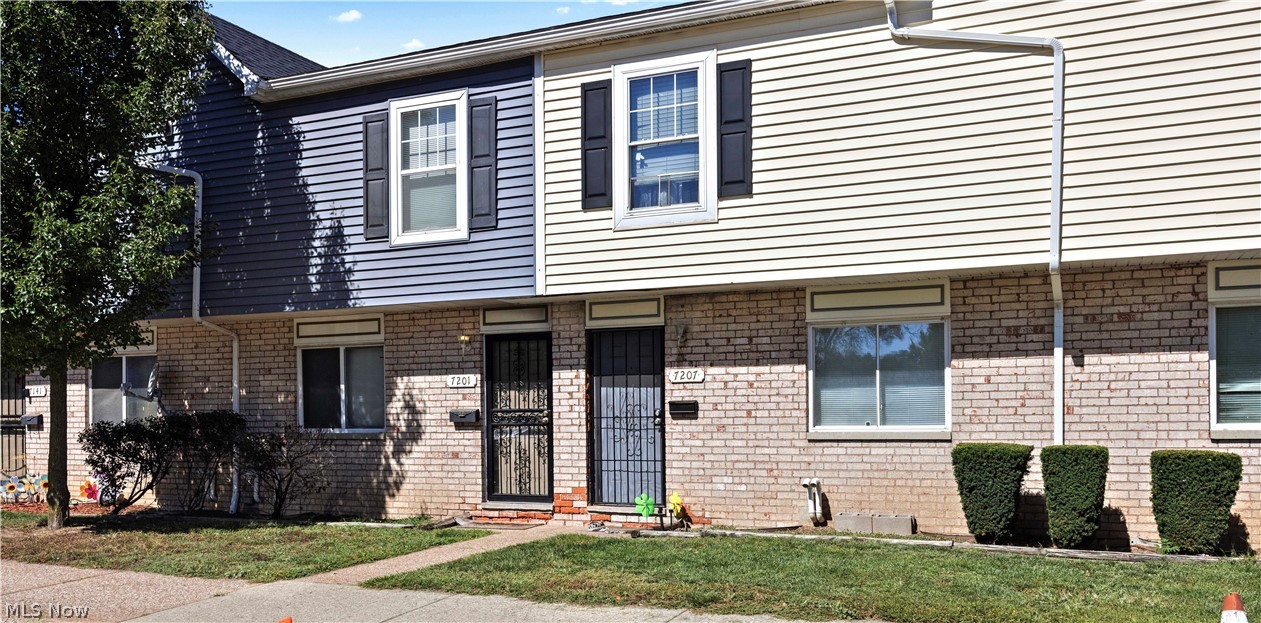7207 Otis Court Cleveland OH 44104