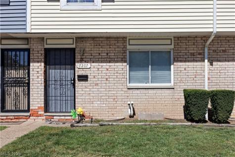 7207 Otis Court Cleveland OH 44104