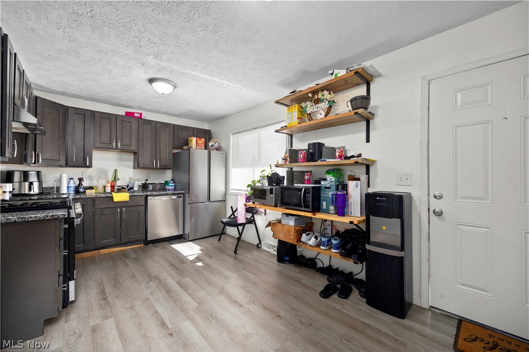 7207 Otis Court Cleveland OH 44104