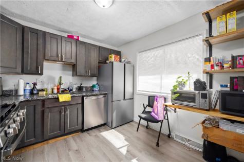 7207 Otis Court Cleveland OH 44104