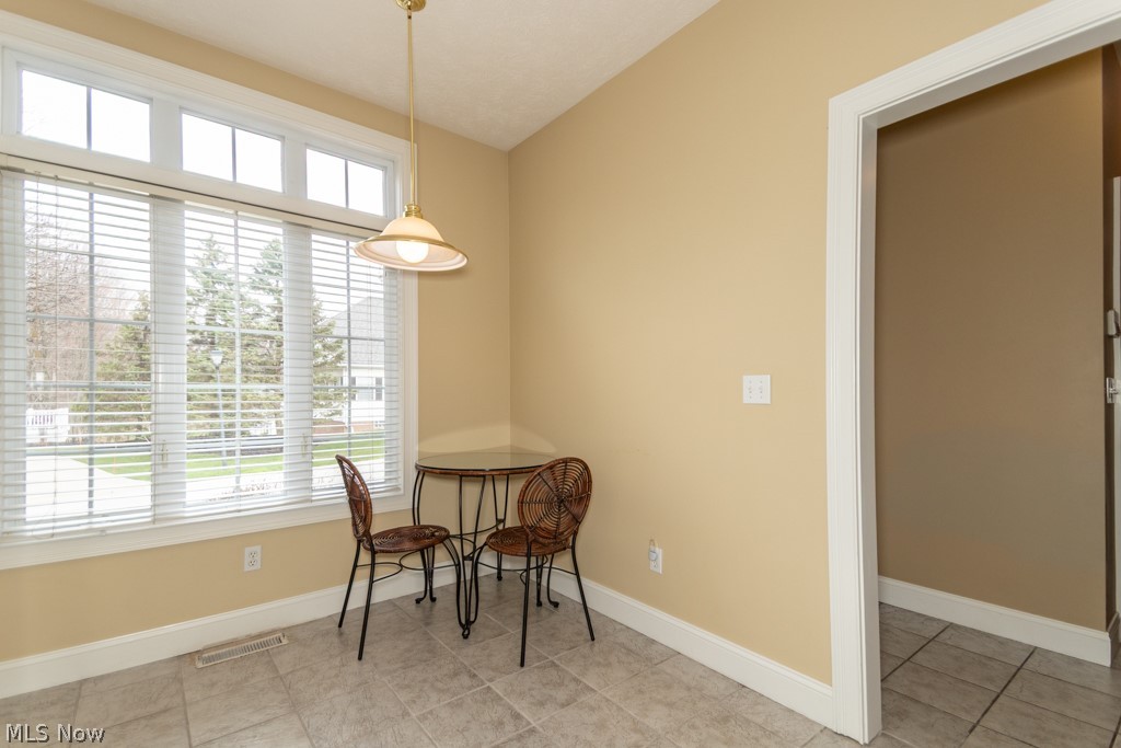 76 Brookstone Lane Willoughby OH 44094