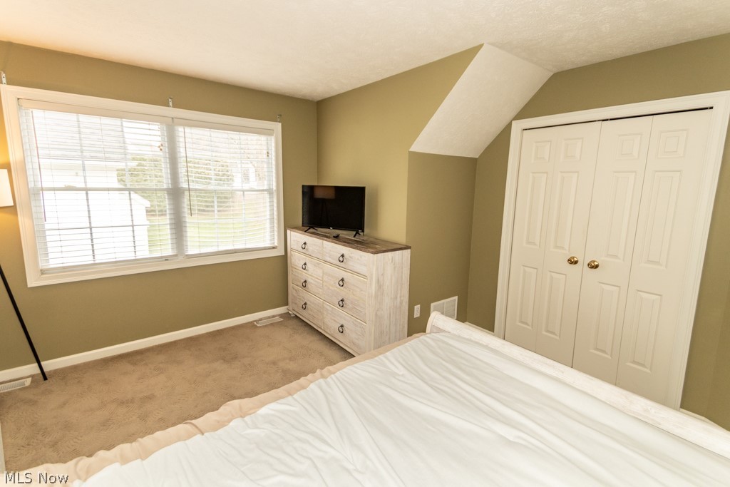 76 Brookstone Lane Willoughby OH 44094