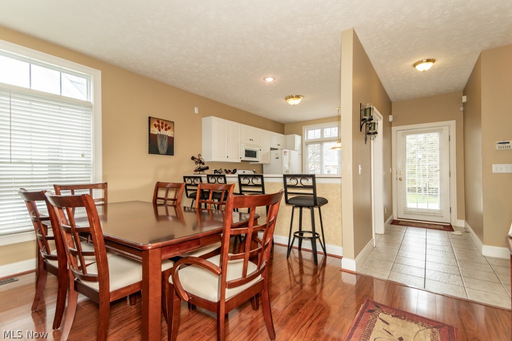76 Brookstone Lane Willoughby OH 44094