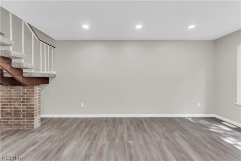 26613 N Park Boulevard Olmsted Falls OH 44138