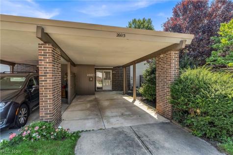 26613 N Park Boulevard Olmsted Falls OH 44138