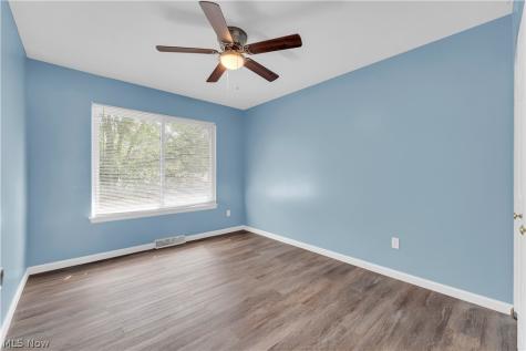 26613 N Park Boulevard Olmsted Falls OH 44138
