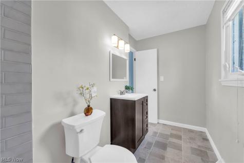 26613 N Park Boulevard Olmsted Falls OH 44138